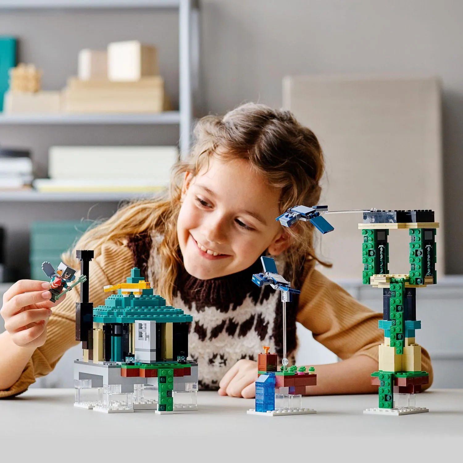 LEGO 21173 Minecraft The Sky Tower Toy Building Kit for Ages 8 to 14 Years - 565 Pieces