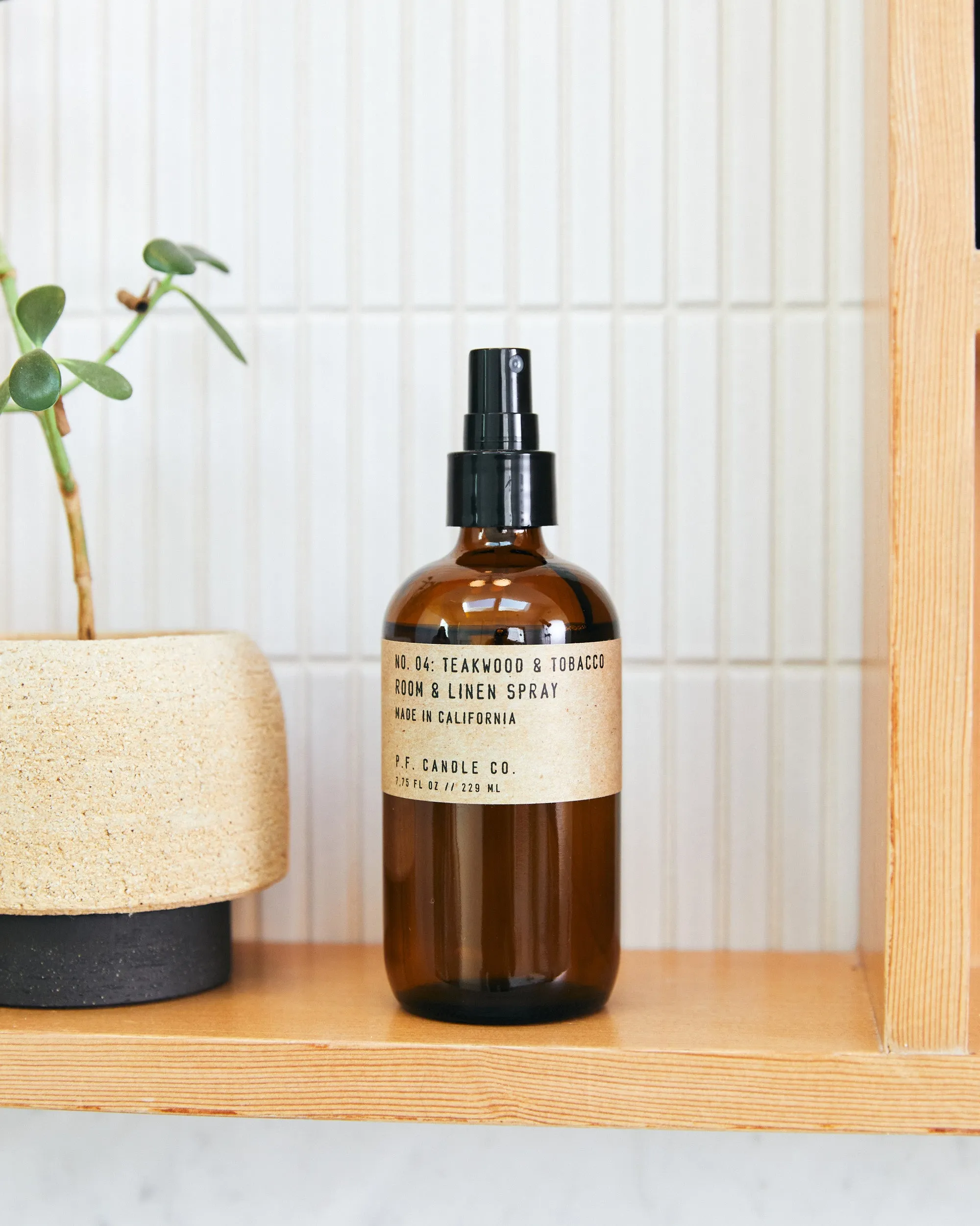 P.F. Candle Co. Room & Linen Spray Large - Teakwood & Tobacco