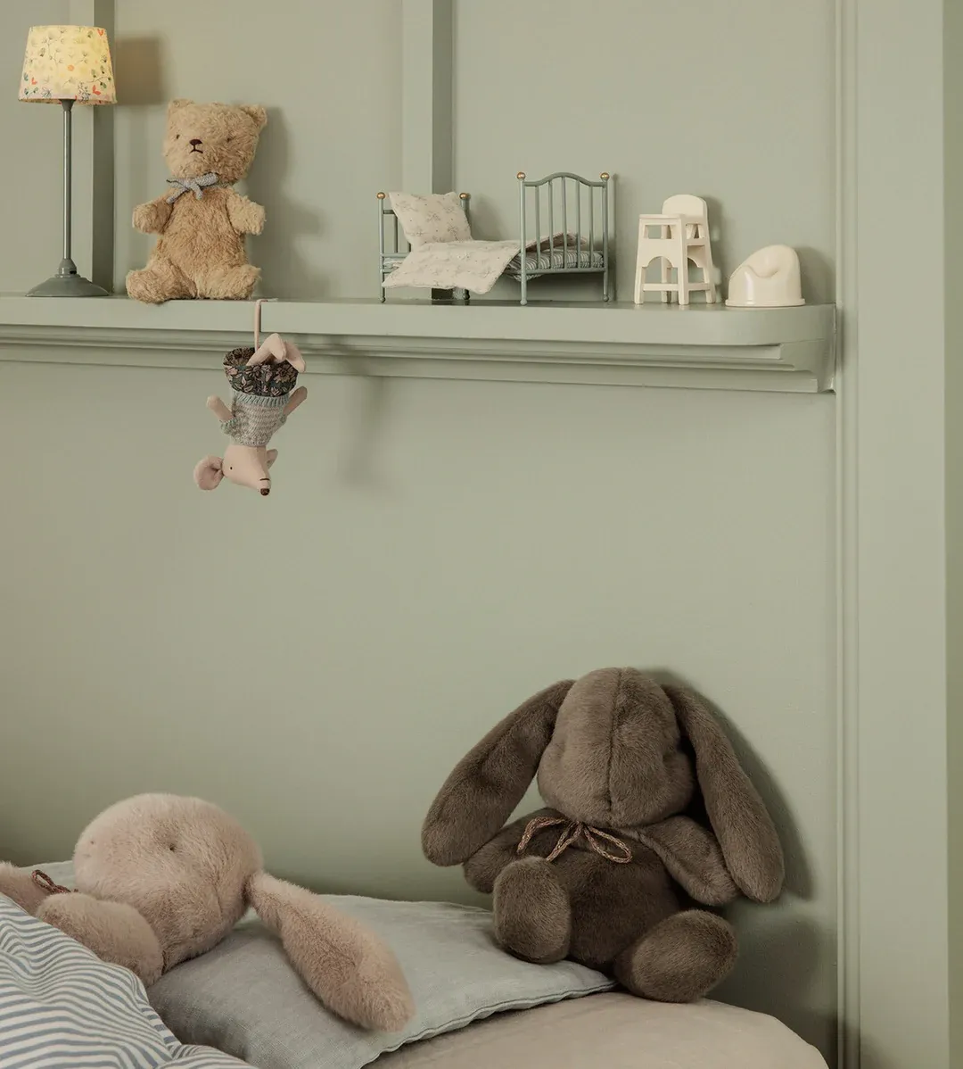 Plush Bunny, Medium - Earth Grey